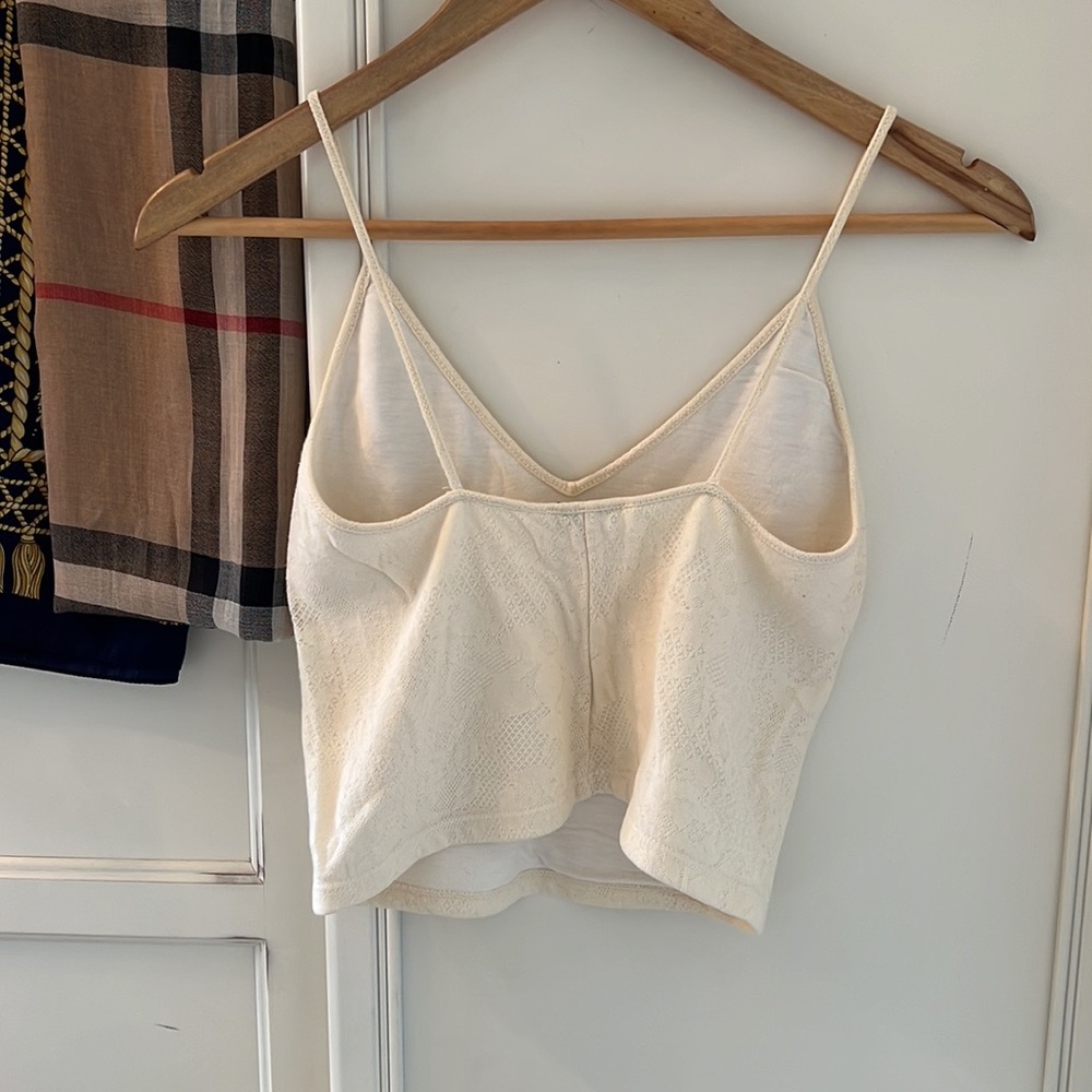 Brandy Melville Women's Tank Top Blouse - Picture 5 of 9